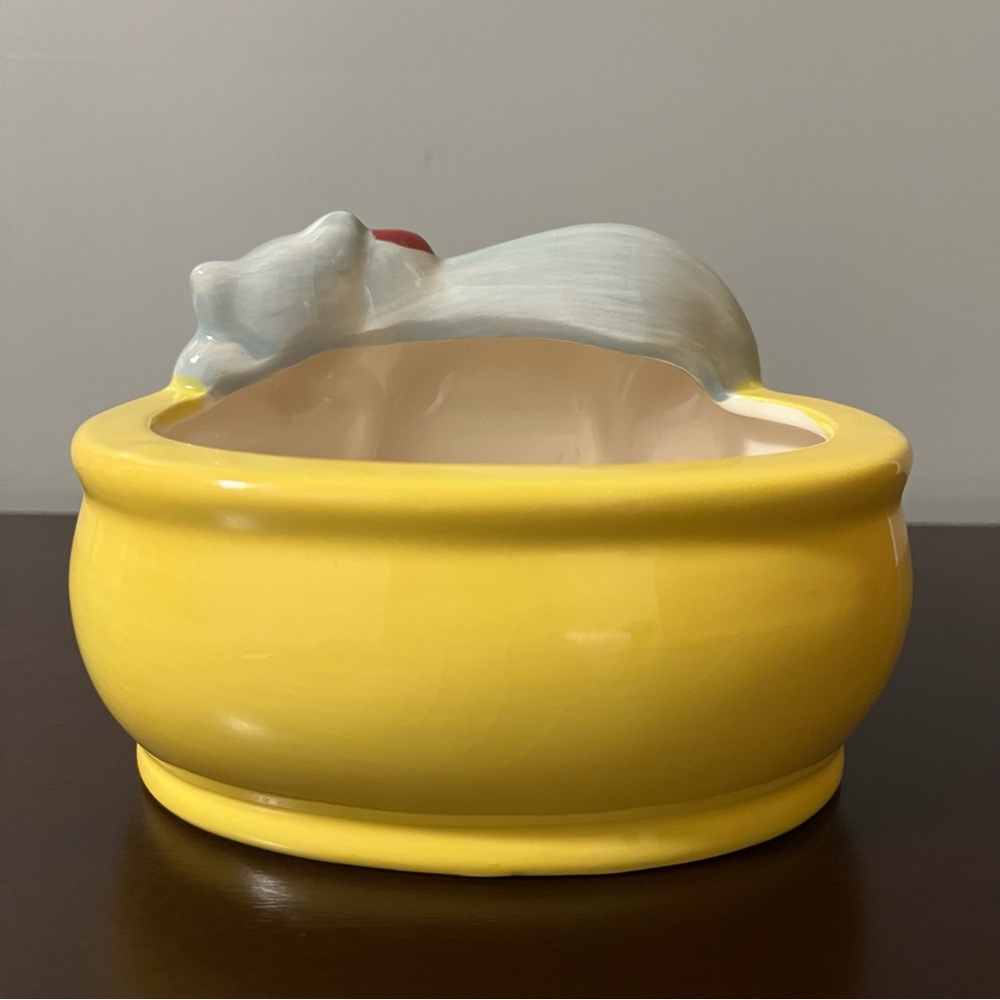 Vintage Sleepy Grey Cat Red Bow Ceramic Yellow Dish Trinket Bowl Planter - Picture 3 of 8